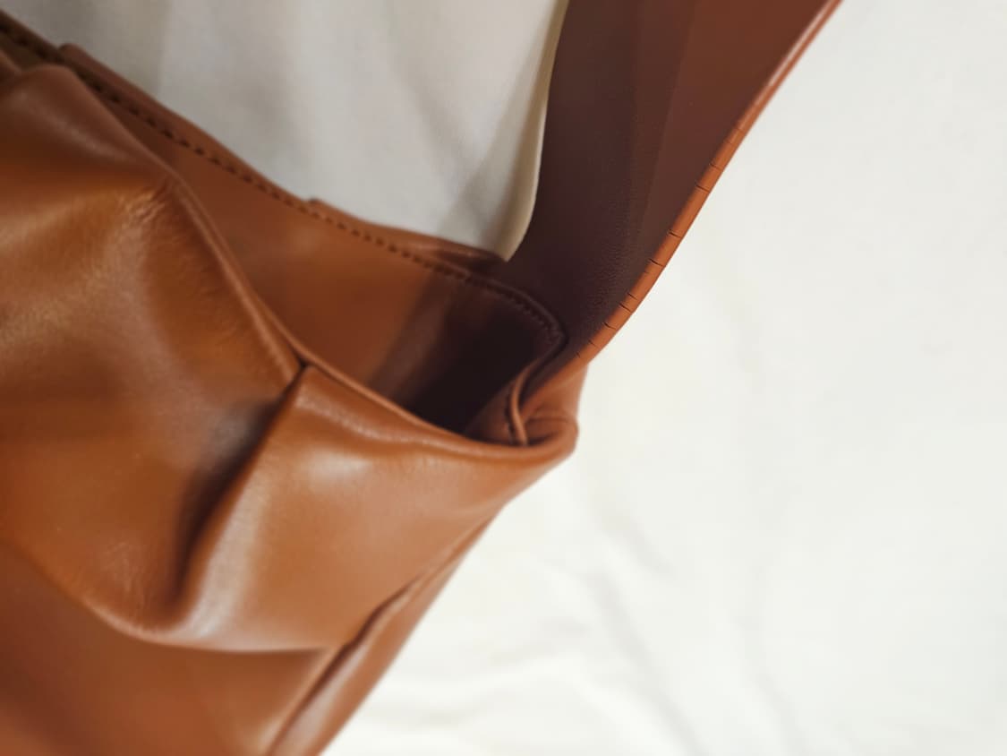 HOZE GABBY TAN 호재 호제 개더링 개비 호보백 숄더백 브라운 상품이미지9