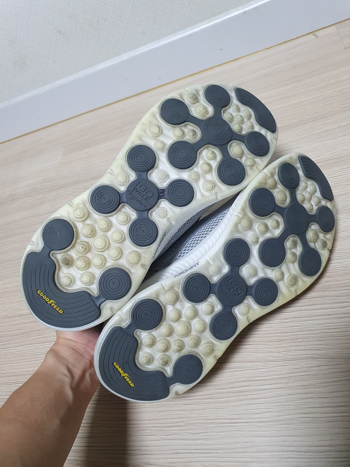 스케쳐스 아치핏 슬립온 270 상품이미지7