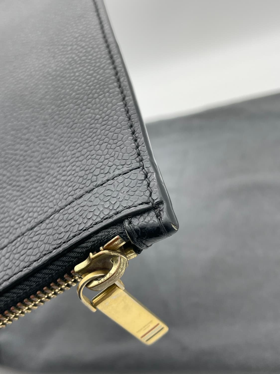 [ M ] 정품 톰브라운 페블그레인 로고 클러치백  상품이미지9