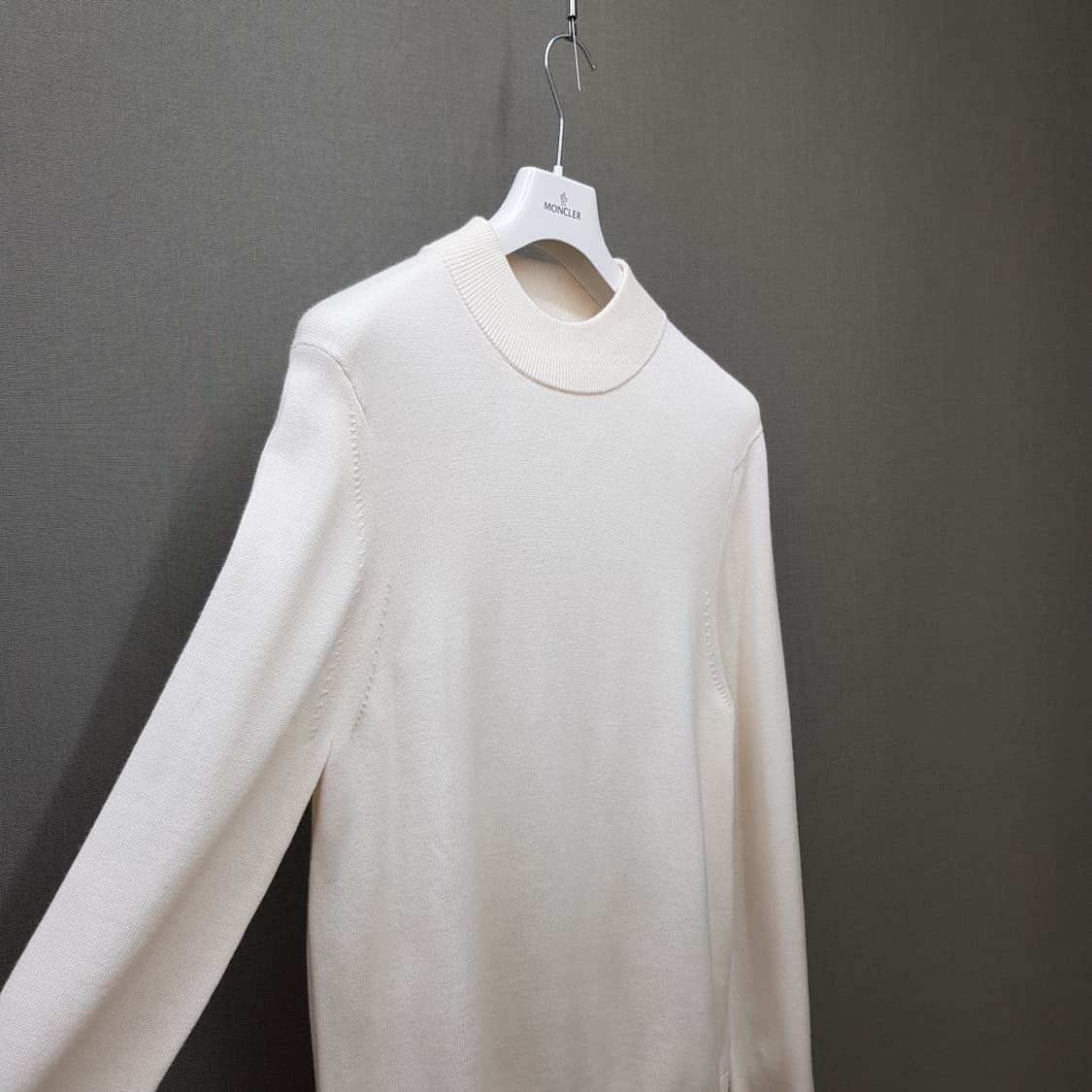 산드로 SANDRO 울소재 하프넥 니트 XL사이즈 상품이미지3