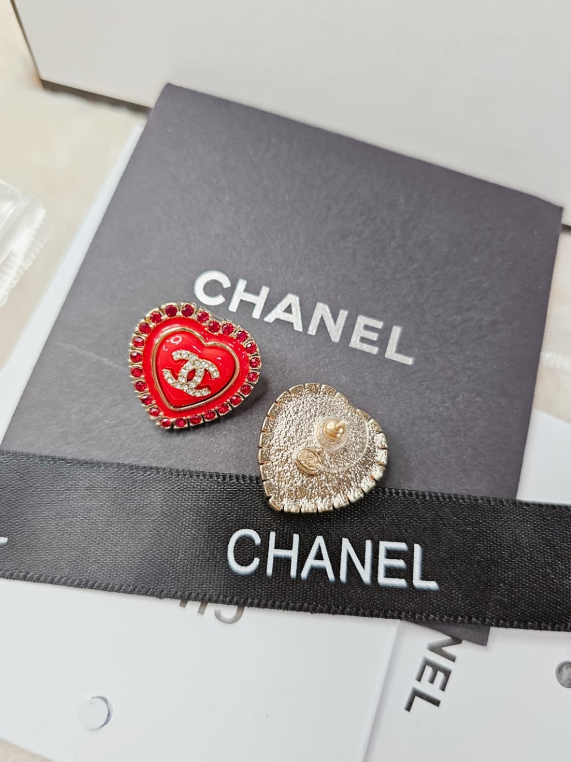 빈티지 샤넬 레드 하트 이어링 상품이미지4