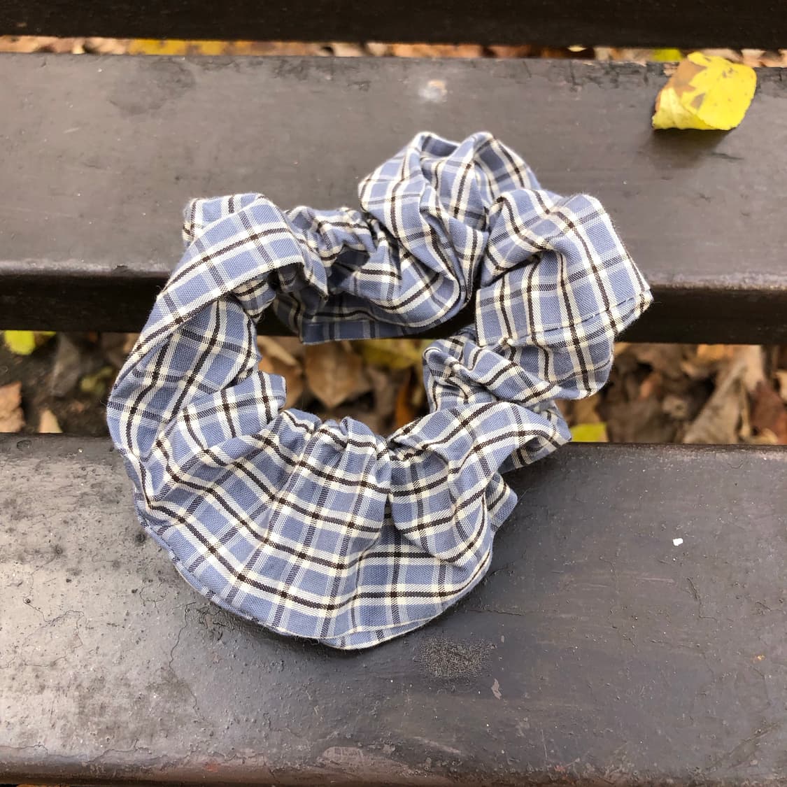 블루 체크 스크런치 🖌️  상품이미지3