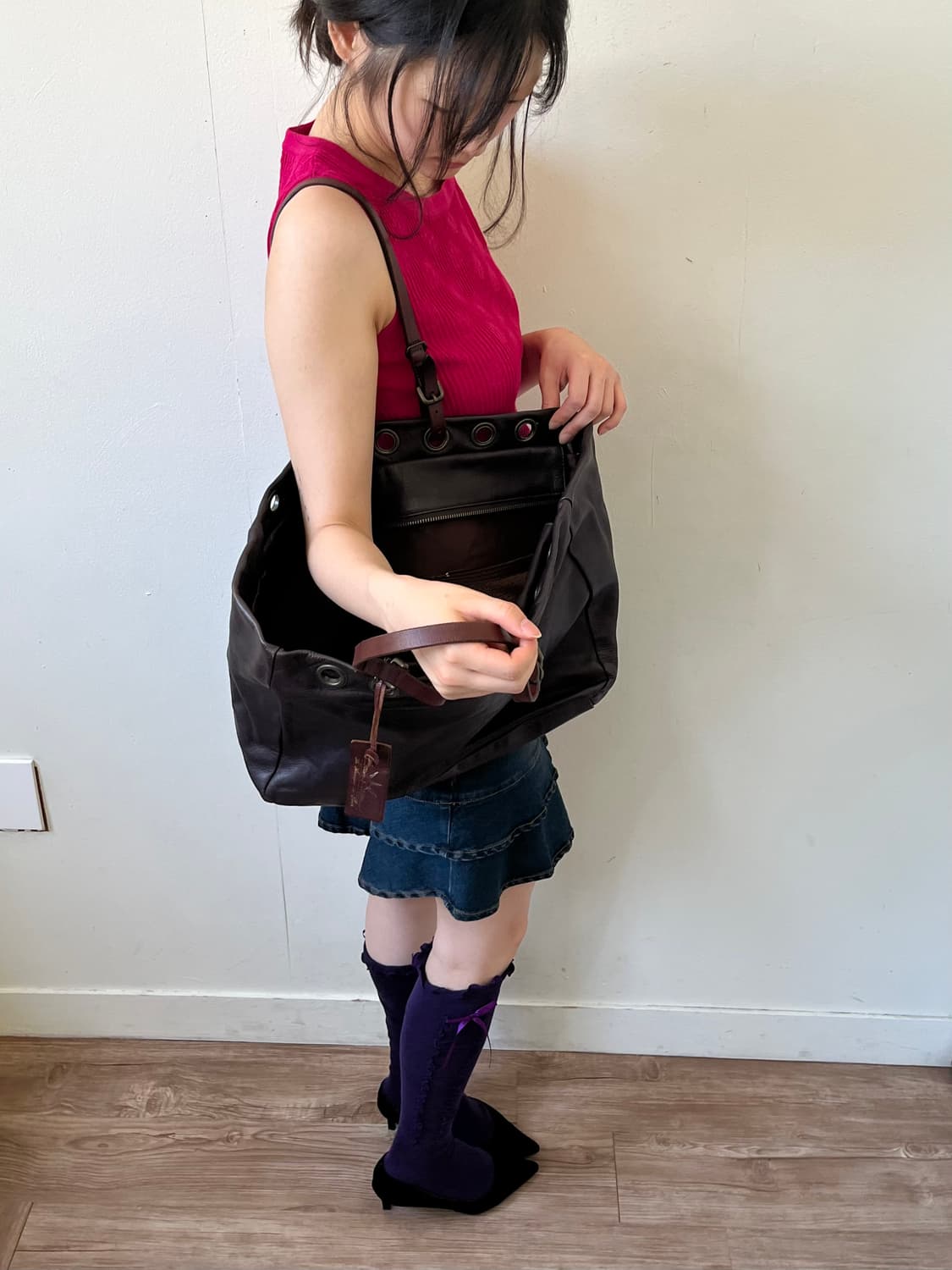 A.I.P Eyelet Leather Tote Bag 상품이미지6