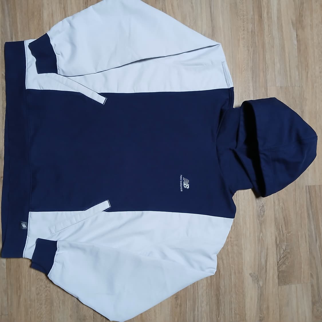 NB 뉴발란스 하이브리드 바람막이 스웻 후드티 상품이미지2