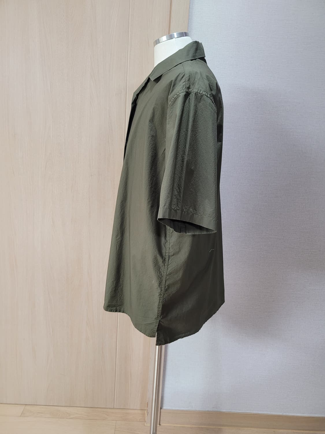 디자인유나이티드 DESIGN UNITED 남자 반팔 셔츠 110 올리브  상품이미지5