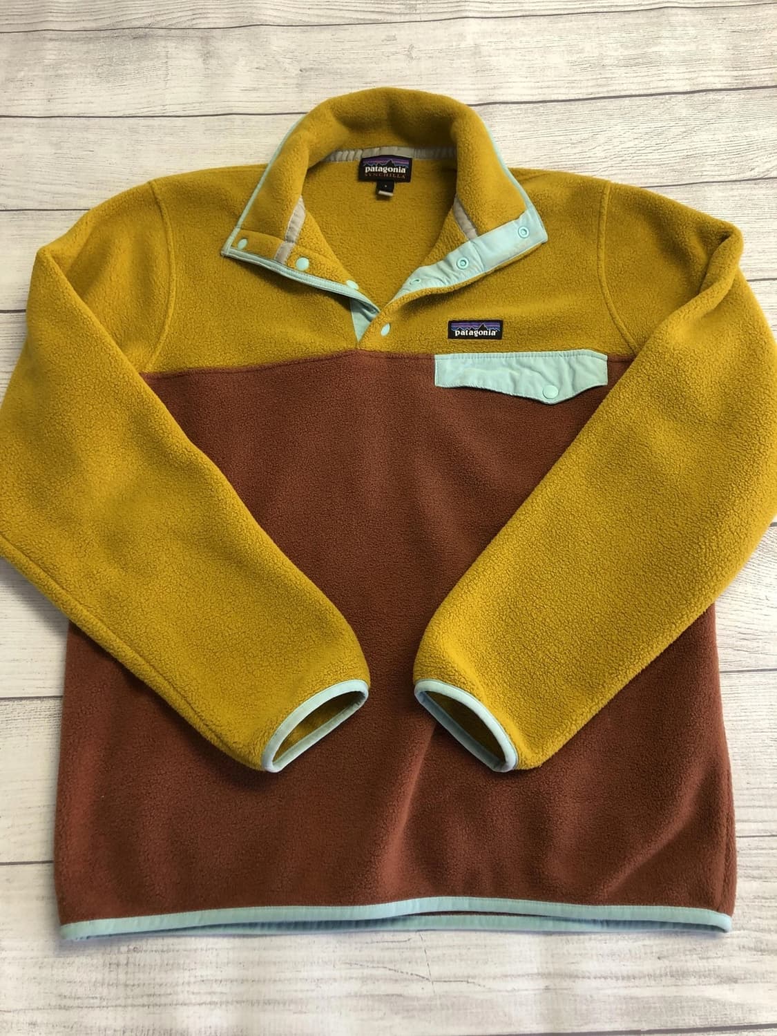 10s 파타고니아 신칠라 스냅-T 옐로우/브라운 상품이미지1