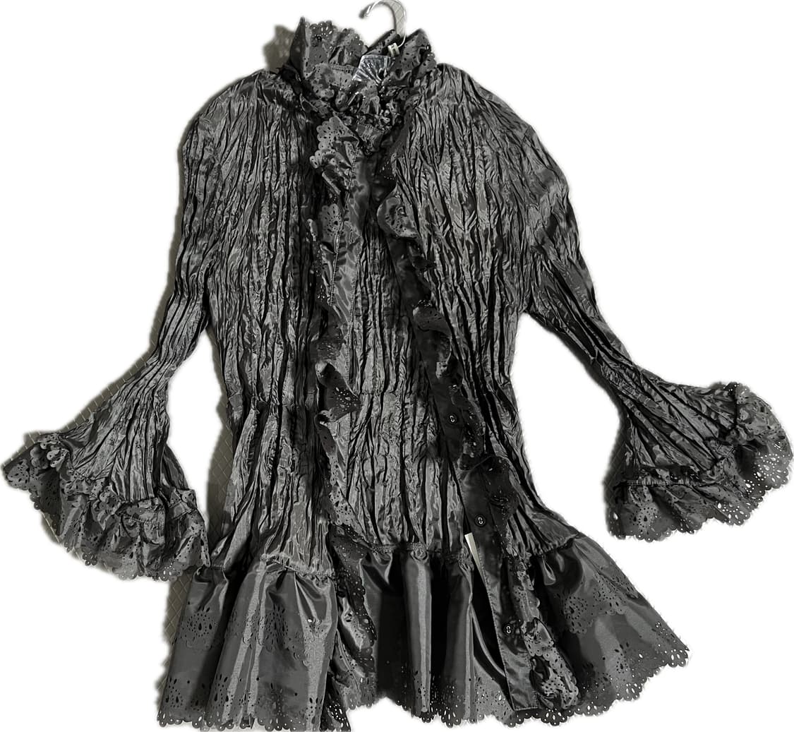 Eonts 토넬 펀칭 블라우스 차콜 상품이미지2