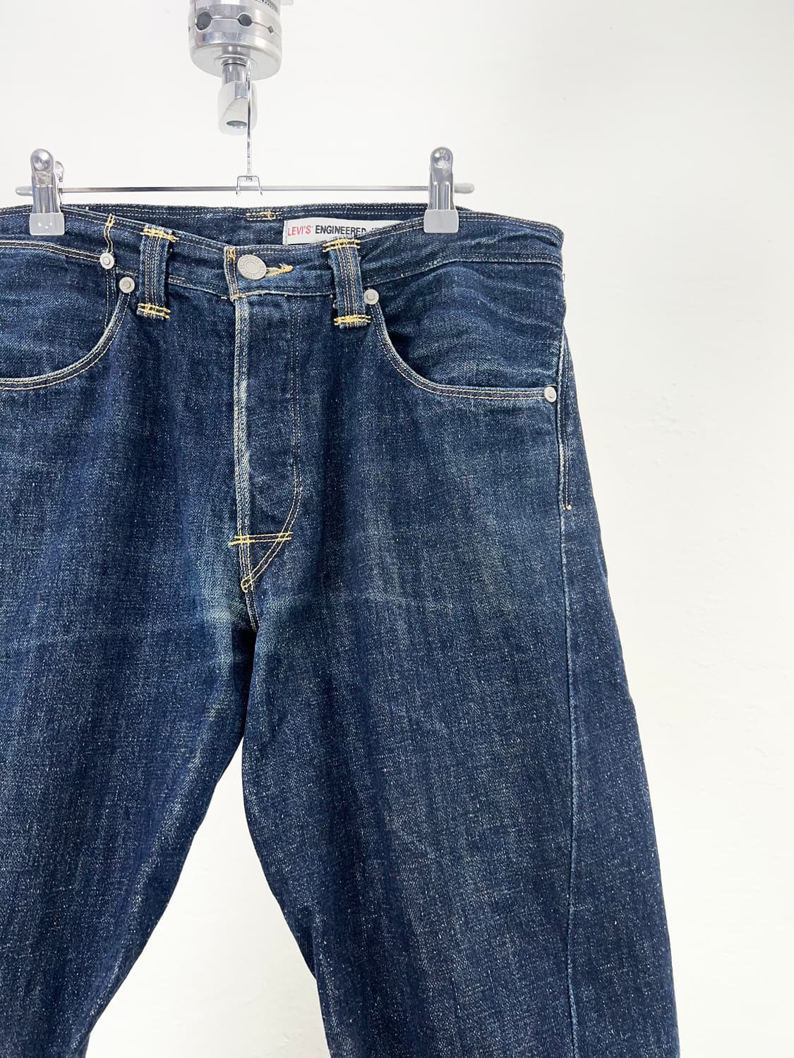 리바이스 엔지니어드 진청 루즈핏 데님 팬츠 상품이미지3