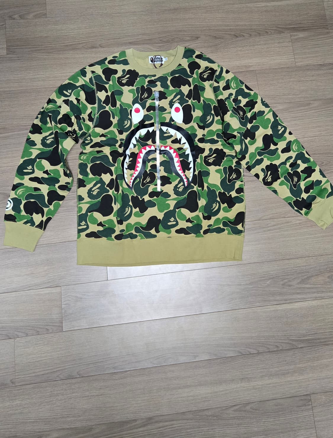 베이프 퍼스트카모 맨투맨  상품이미지1