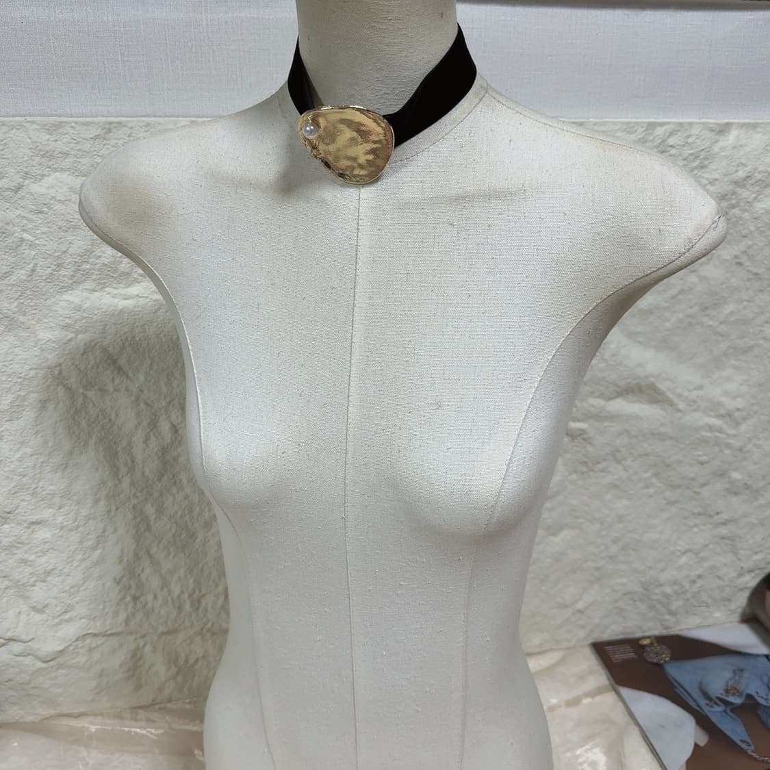 빈티지 고딕 벨벳 진주 메탈 초커 목걸이 상품이미지1