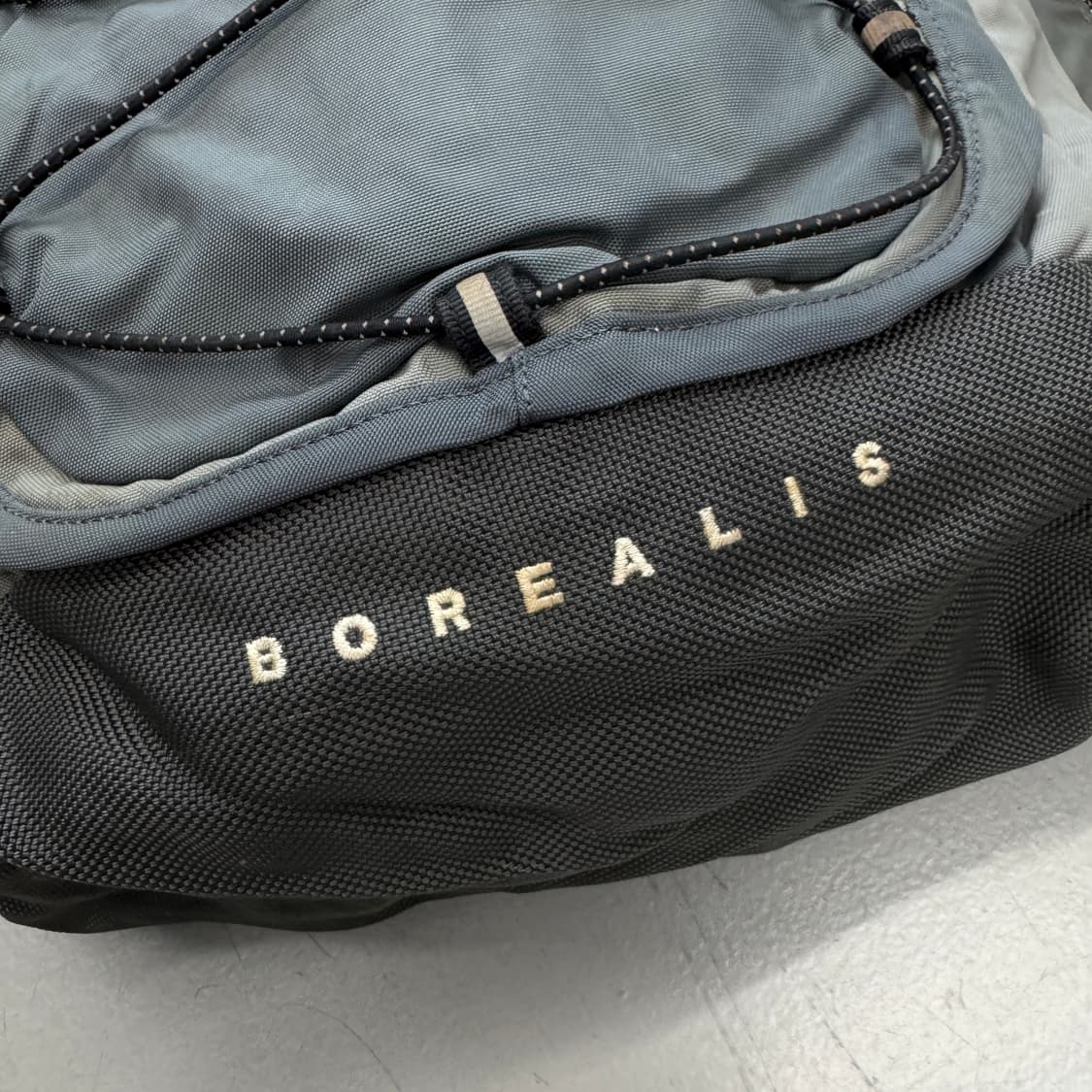 노스페이스 고프코어 보레알리스 그레이 테크니컬 백팩 상품이미지5