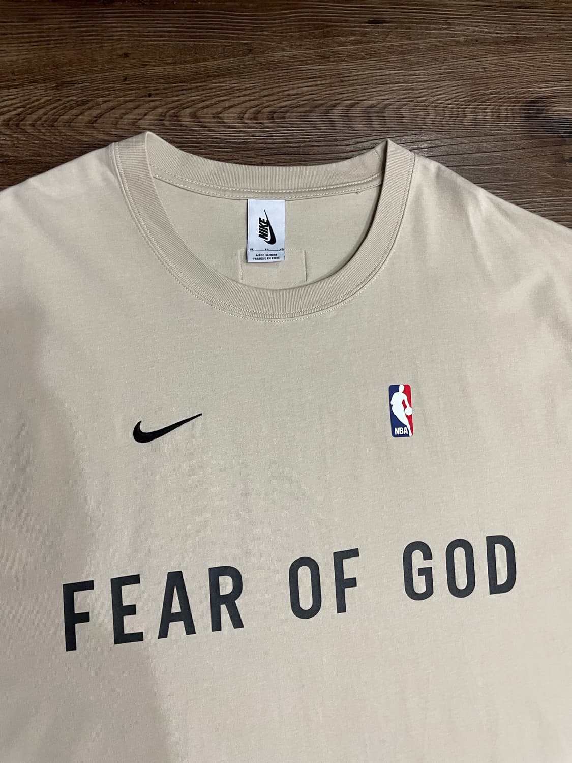 나이키 x 피어오브갓 웜업 티셔츠 오트밀 상품이미지2