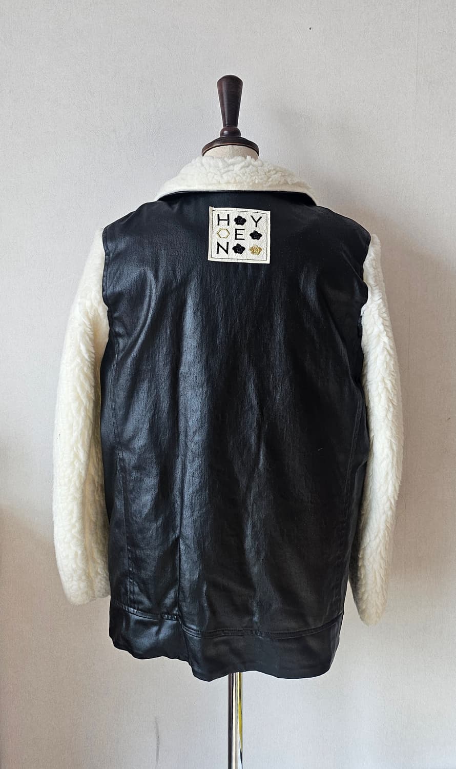 청담디자이너 블랙 레더 시어링 무스탕 자켓 / 스트릿 무드 상품이미지6