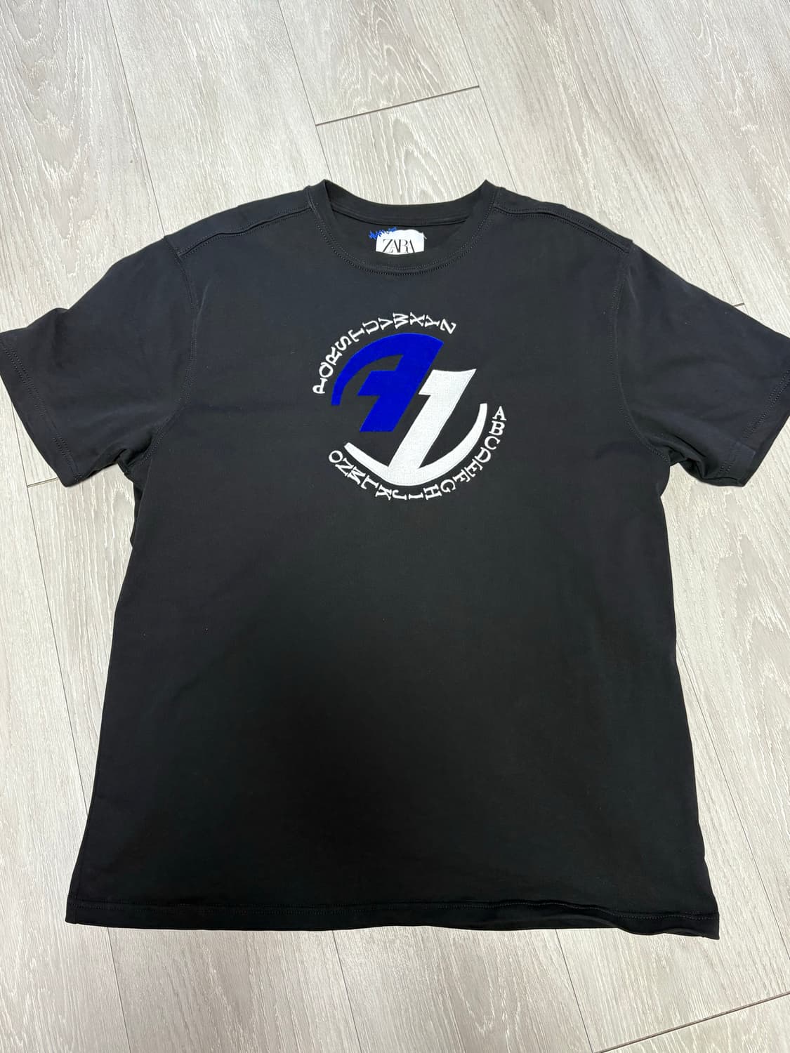 자라 X 아더에러 반팔 상품이미지1