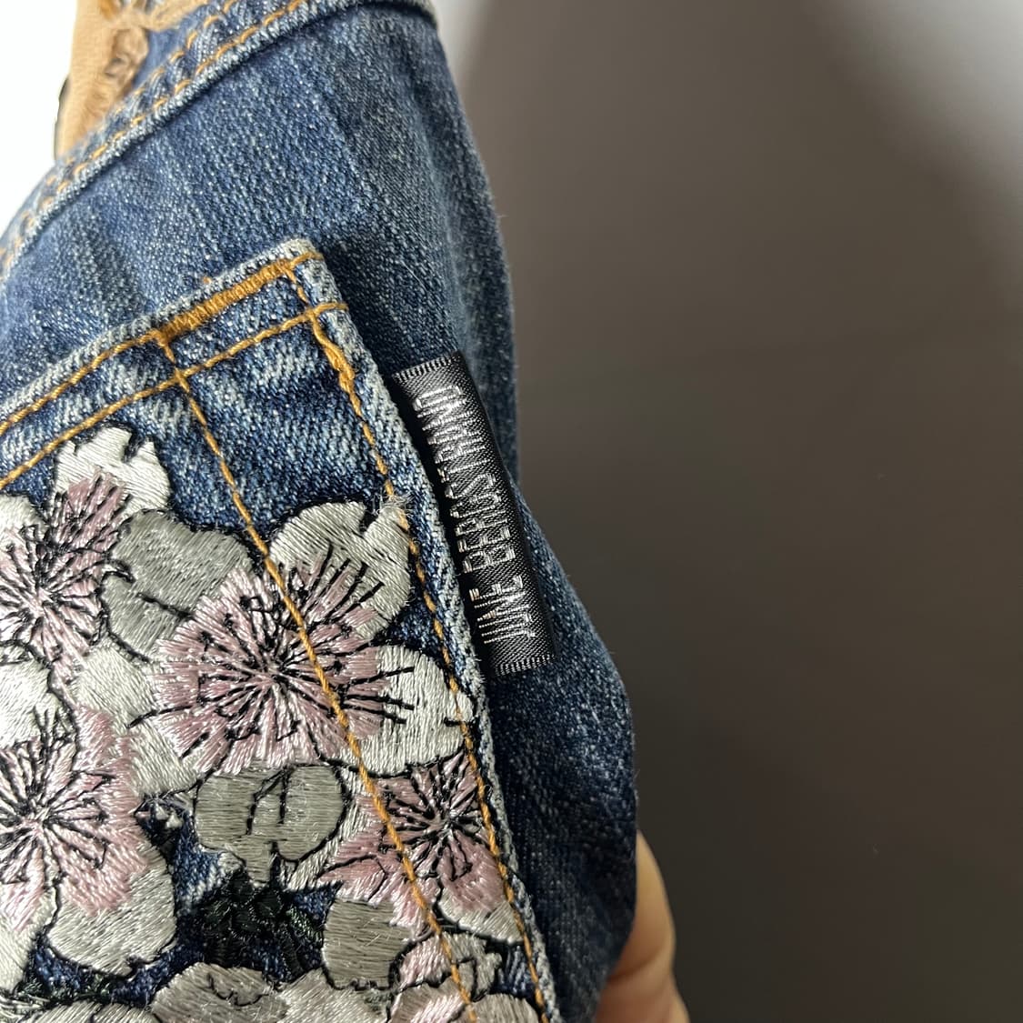 [June Bergstrand] 오리엔탈 잉어자수 데님팬츠 상품이미지6