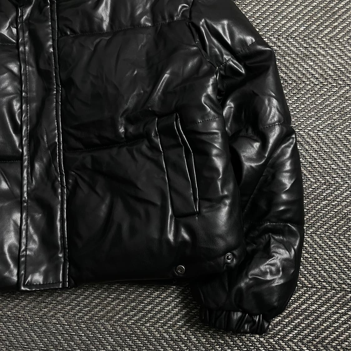 빈티지 우먼스 블랙 비건 레더 패딩 점퍼o 4287 상품이미지2