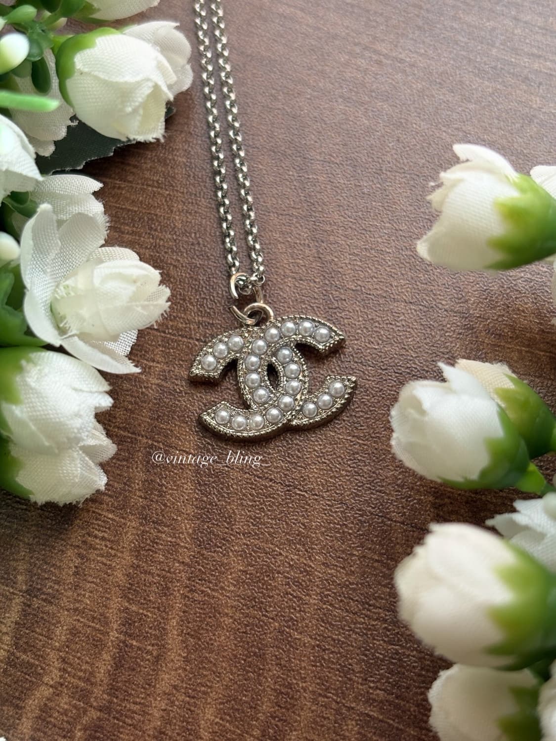 샤넬 진주 엣지 로고 실버 목걸이  상품이미지2