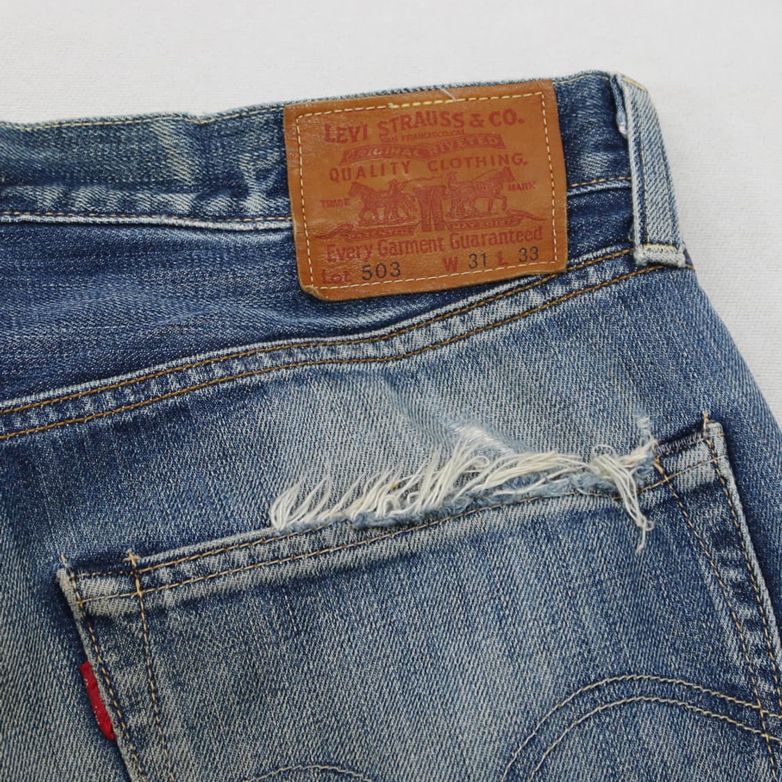 (착용컷) 리바이스 503 셀비지 진 (남성용 31) 상품이미지9