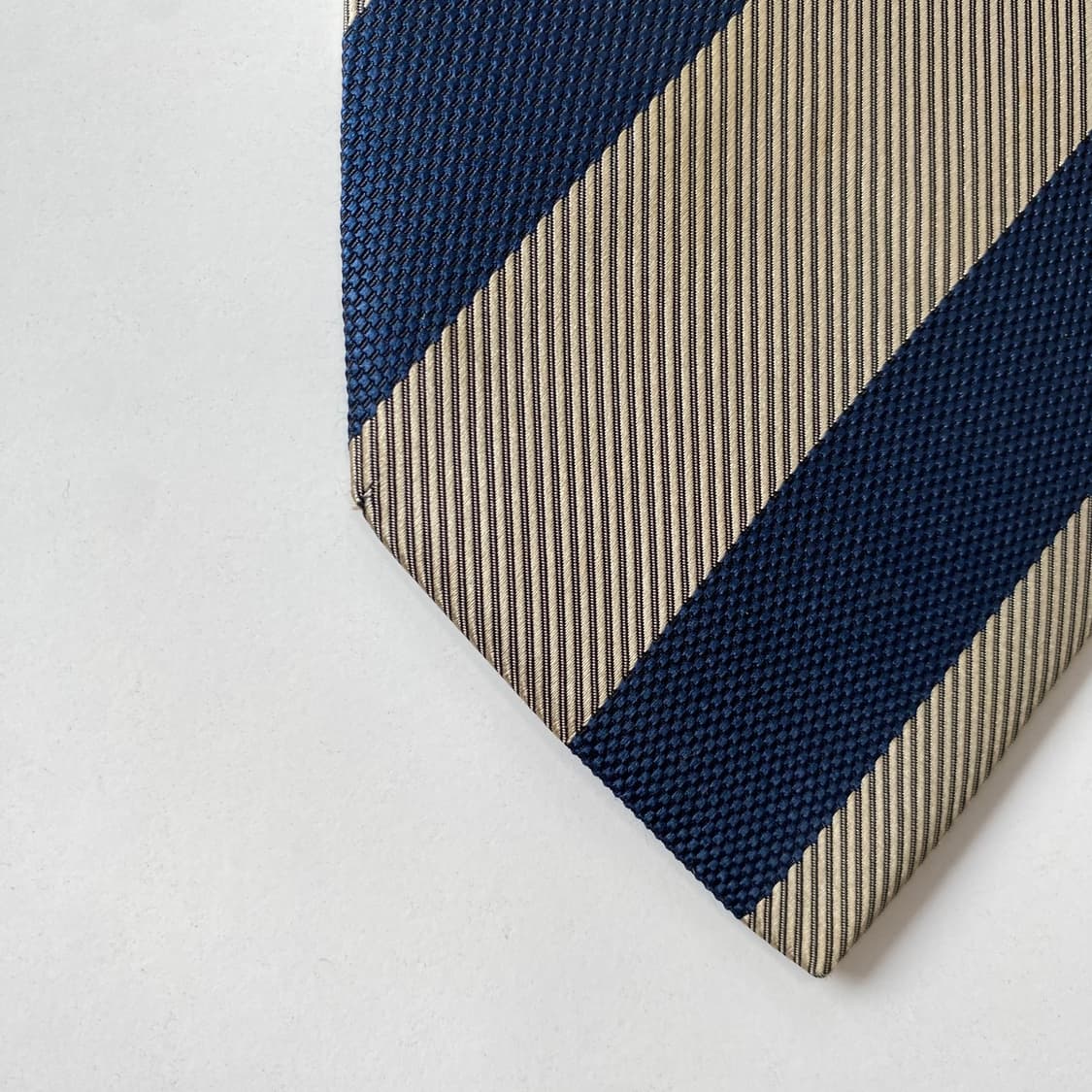 크리스찬 디올(Dior)넥타이 정품 명품 상품이미지9