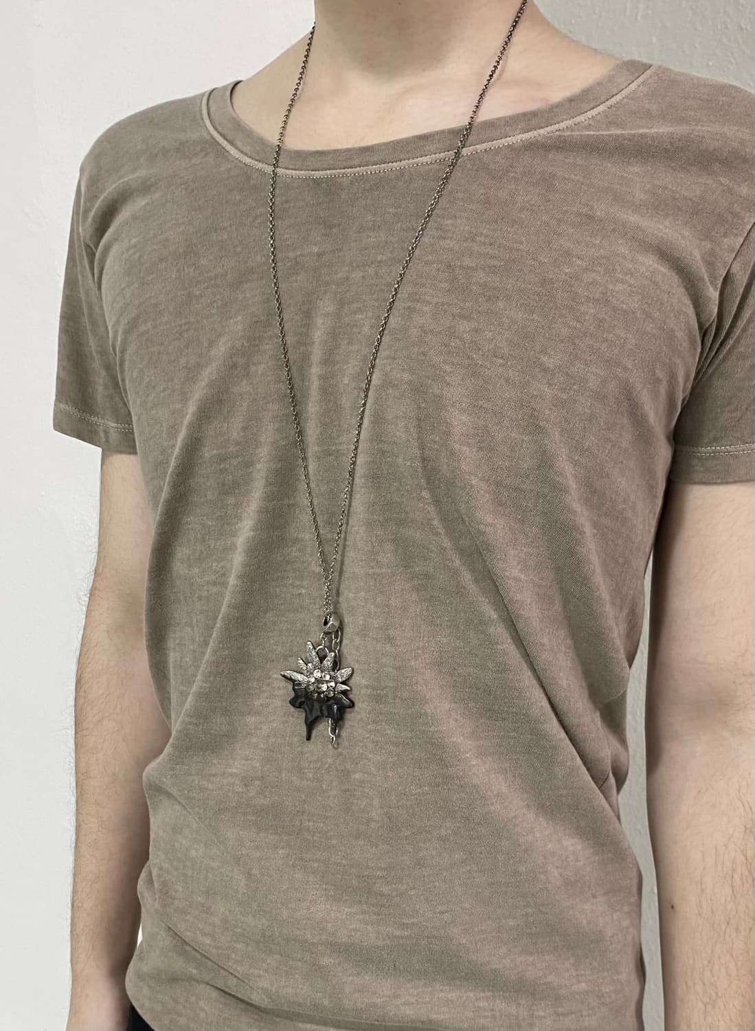 오토링거 실버 딥 에델바이스 넥크리스 상품이미지2