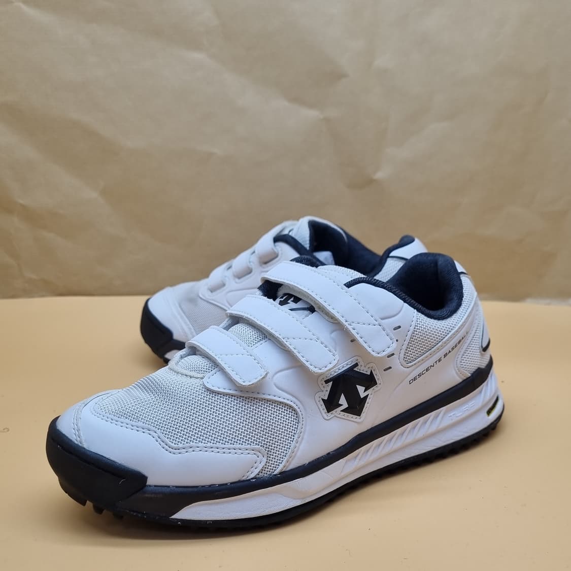 데상트 코치로 인조잔디야구화240 상품이미지1