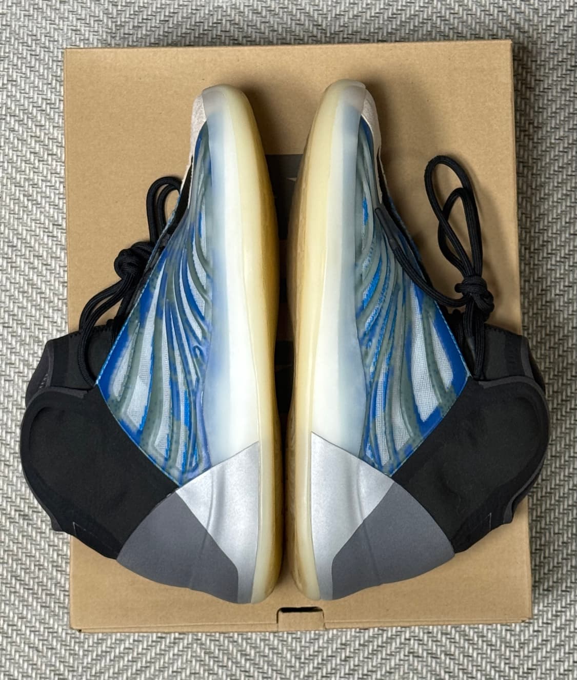 아디다스 이지 퀀텀 프로즌 블루 290 상품이미지3