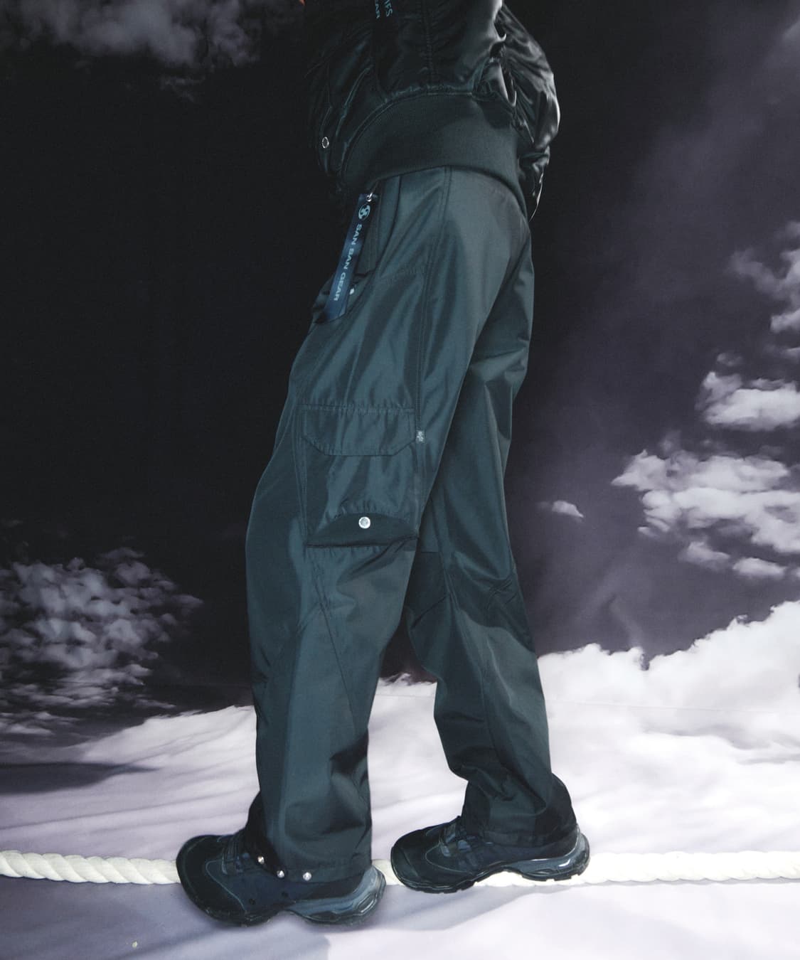 산산기어x알파인더스트리 WINDBLOCK PANTS black 상품이미지4