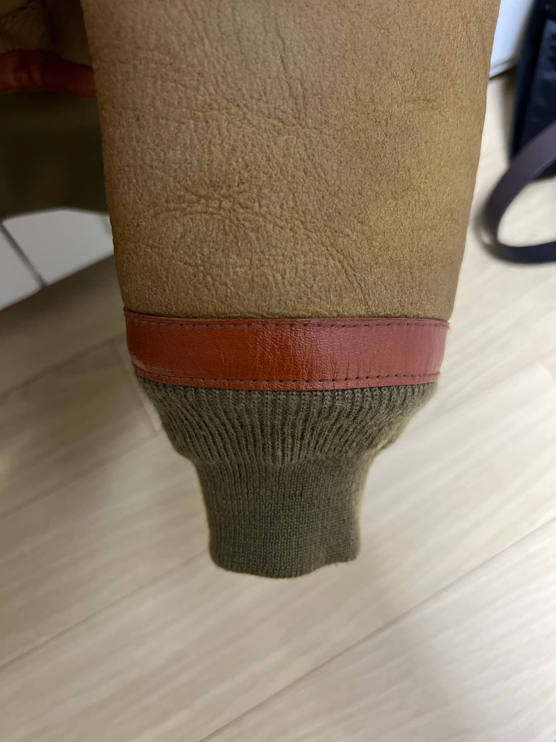 ODS 올리브드랩서비스 에어크루맨자켓 무스탕 상품이미지7