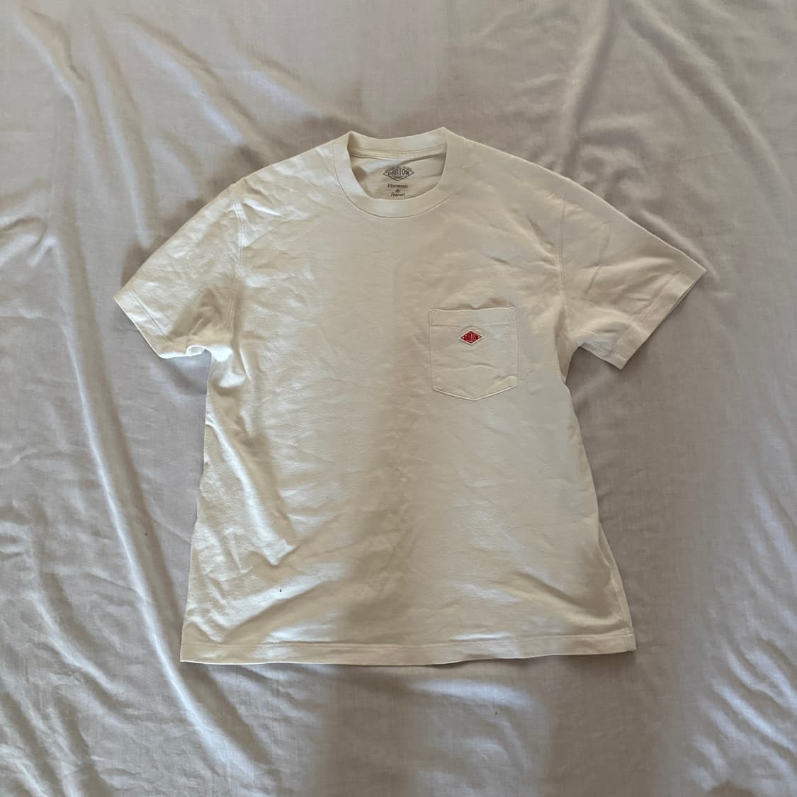 단톤 화이트티셔츠 상품이미지1