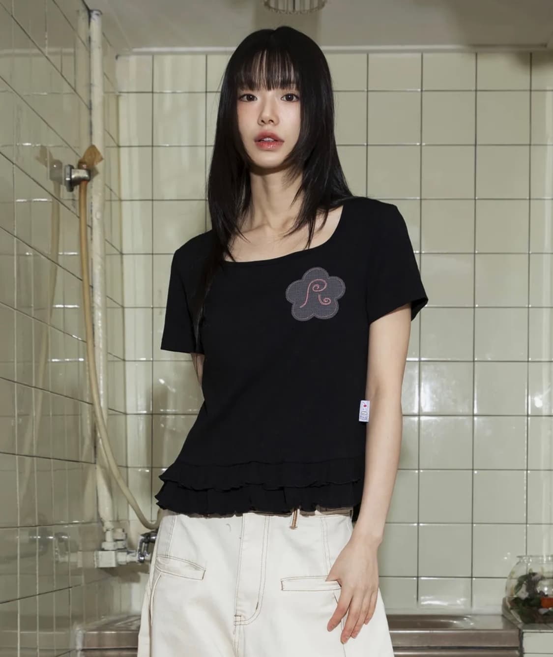 루나키후 엑스톤즈 우먼프릴 레이어드 스퀘어넥 숏슬리브 (BLACK) 상품이미지3