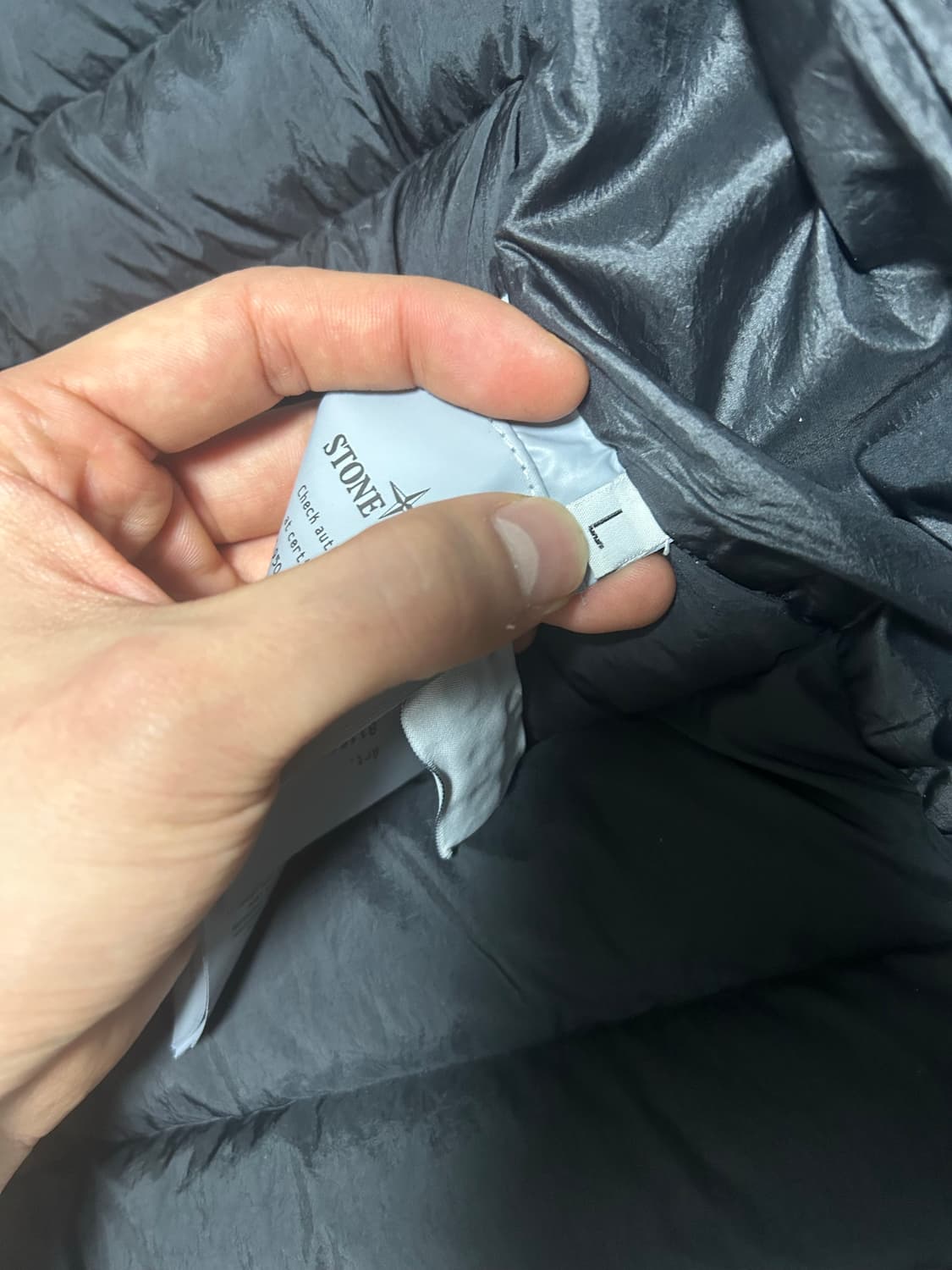 [새상품급] 24fw 스톤아일랜드 룸우븐 경량패딩 블랙 L 상품이미지8