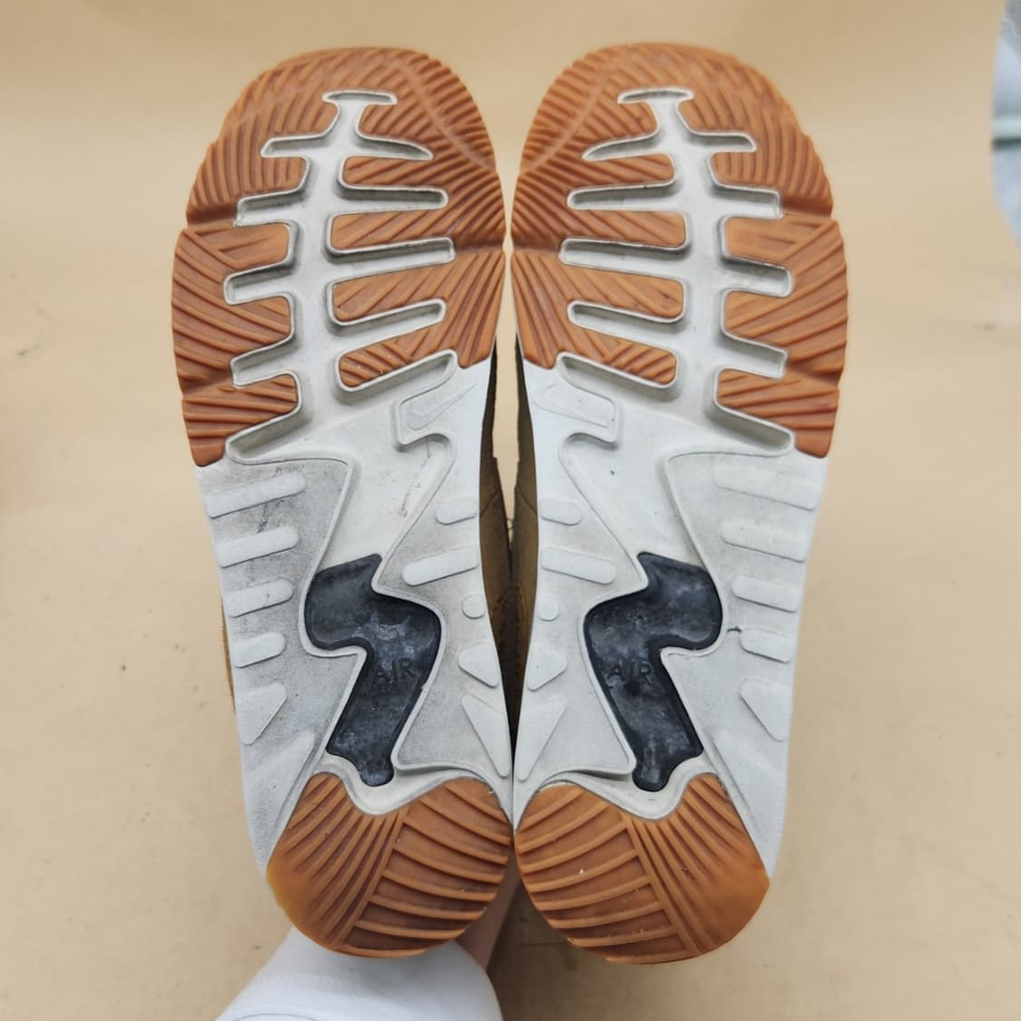 나이키 에어맥스90 울트라2.0 남성운동화270  상품이미지3