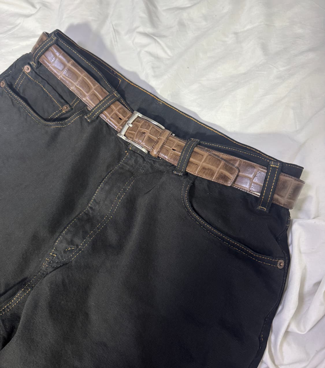 버버리 크로커다일 레더 벨트 상품이미지1