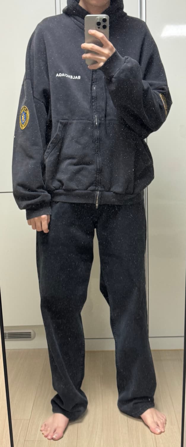 발렌시아가 25ss 유니폼 패치 후디집업 4사이즈 상품이미지3