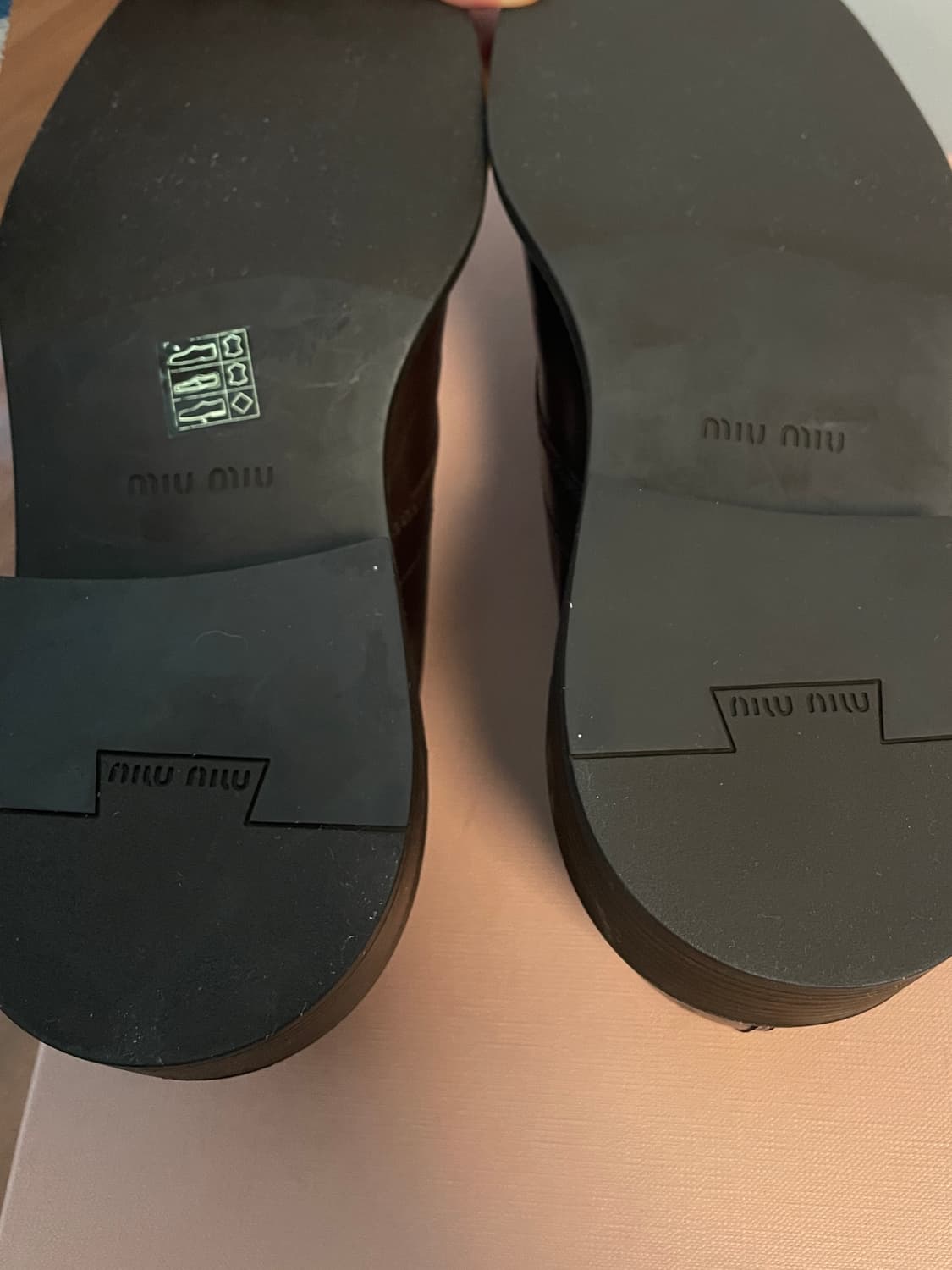 미우미우 여성슈즈 38사이즈 (새상품) 상품이미지5