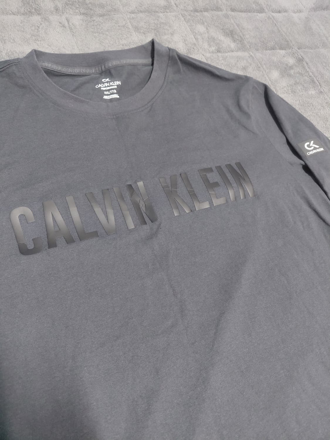 캘빈클라인 긴팔 티셔츠 상품이미지2