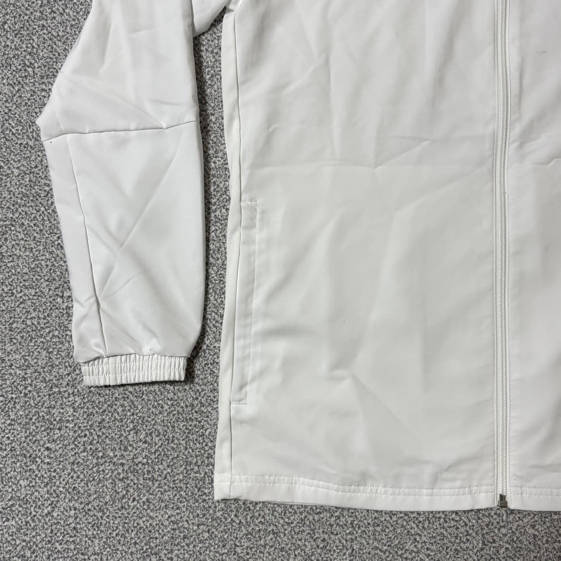 아디다스 에어로레디 바람막이 XL 상품이미지6