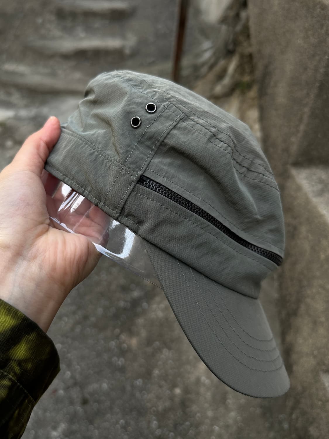 Vintage khaki zipper detail nylon cap  상품이미지3