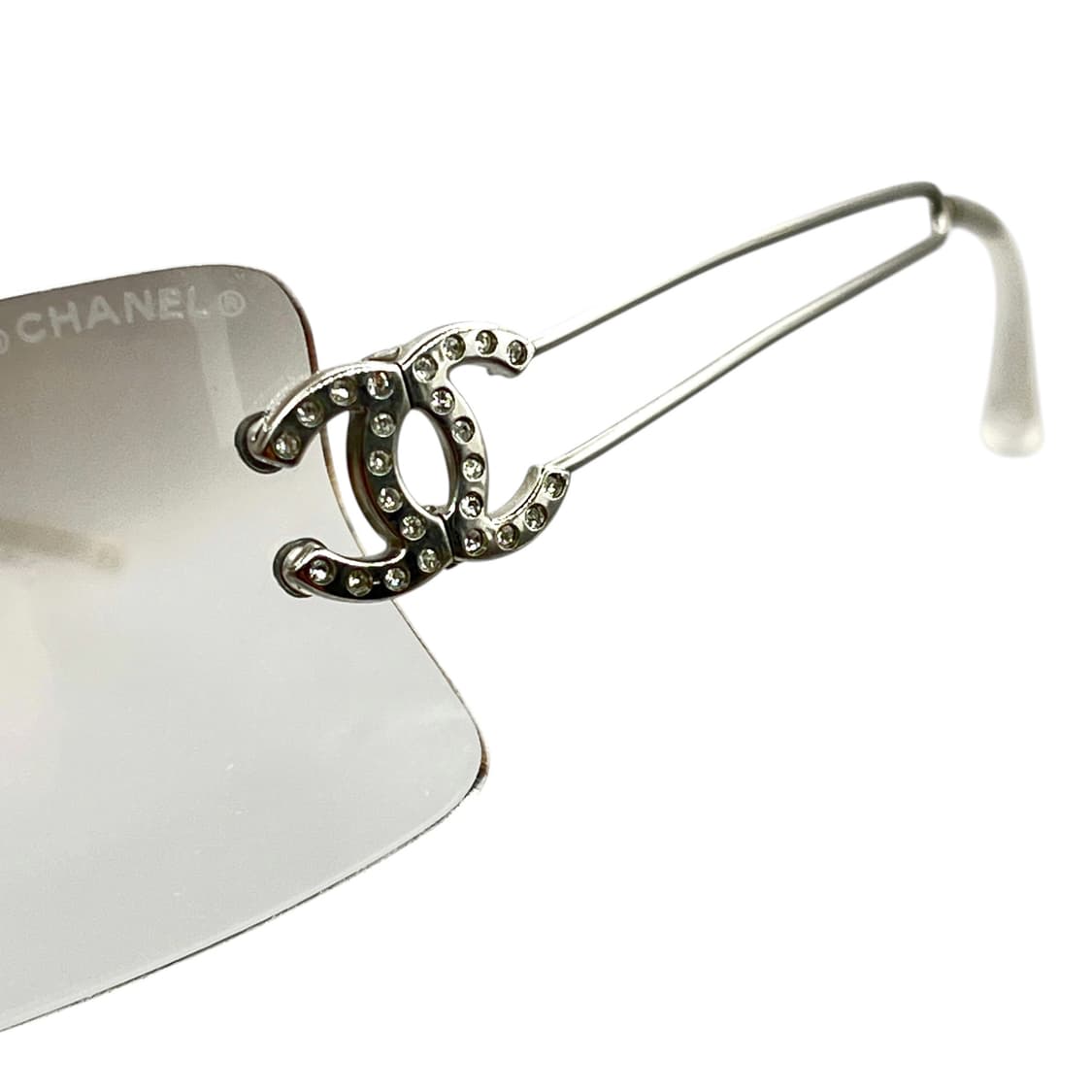 CHANEL 샤넬 큐빅 무테 선글라스 상품이미지4