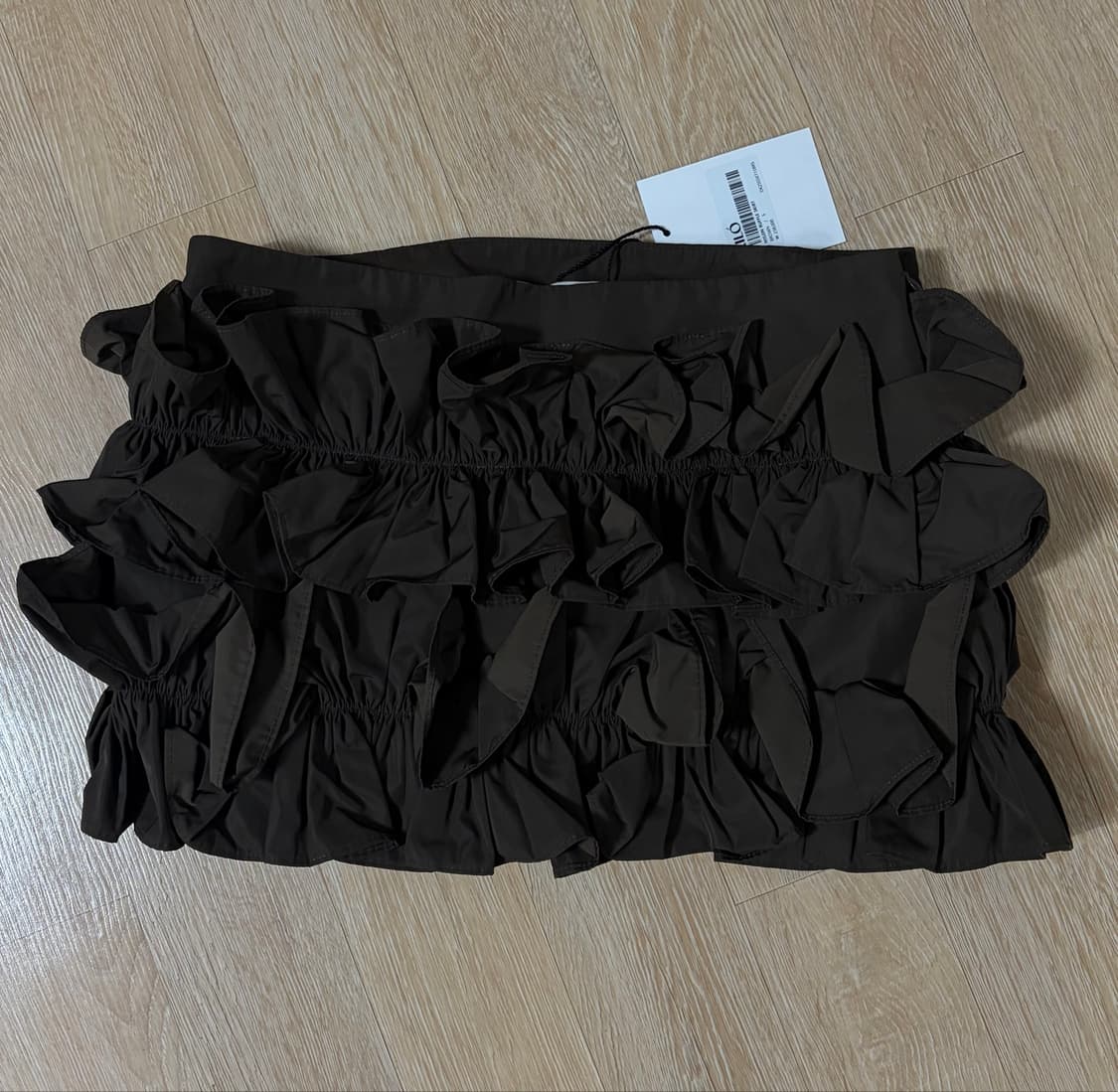 카일로 KILÓ NYLON RUFFLE SKIRT (BROWN) 상품이미지4