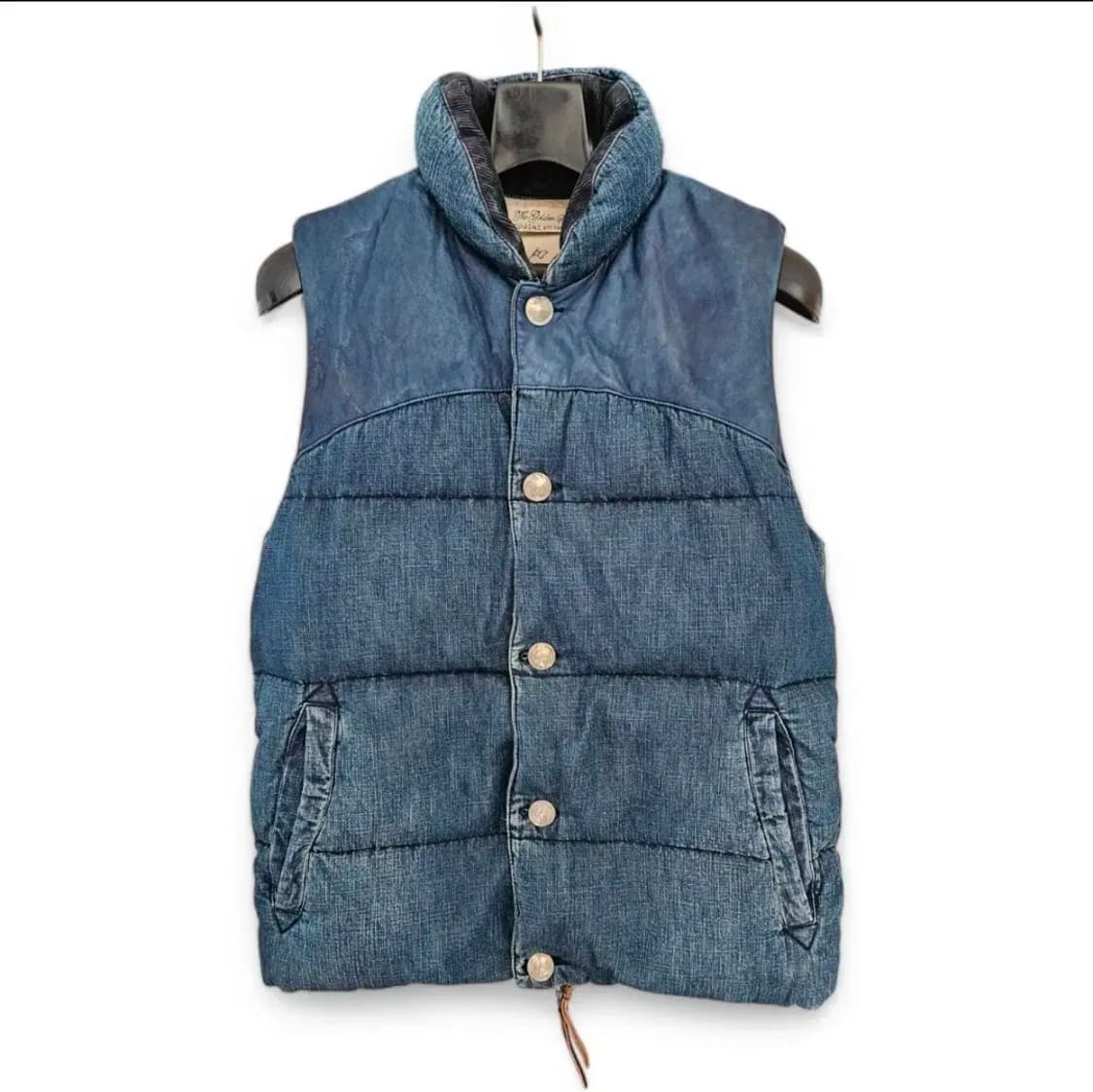 레미 릴리프 인디고블루 데님 가공 다운베스트 상품이미지1