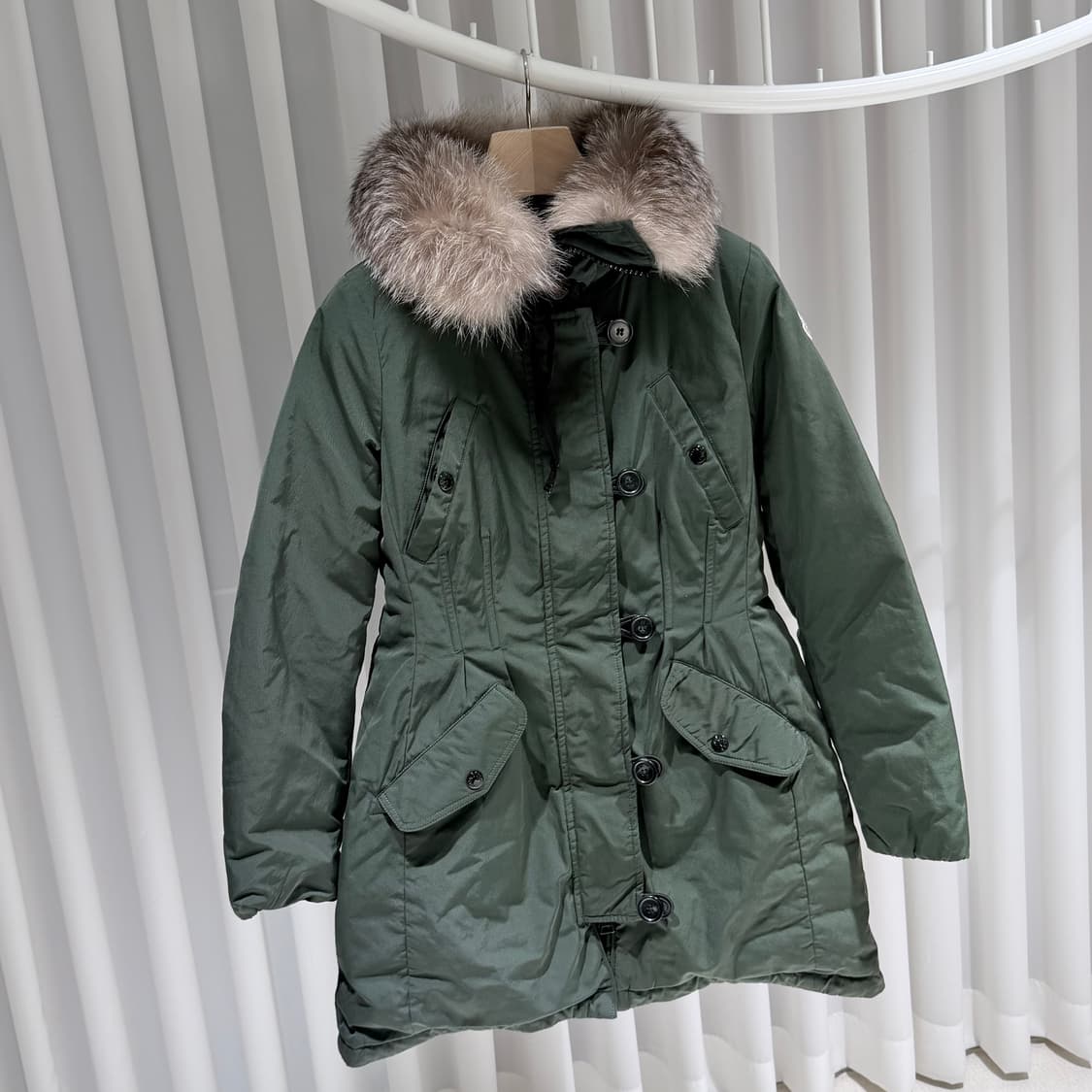 (A+/4) / 몽클레어 아르델 여성 야상 퍼 패딩 점퍼  카키 상품이미지3