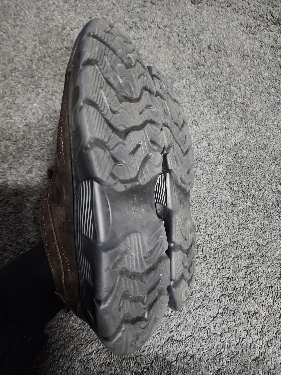 바토즈  브라운260 
상태최상
박스포함

 상품이미지8