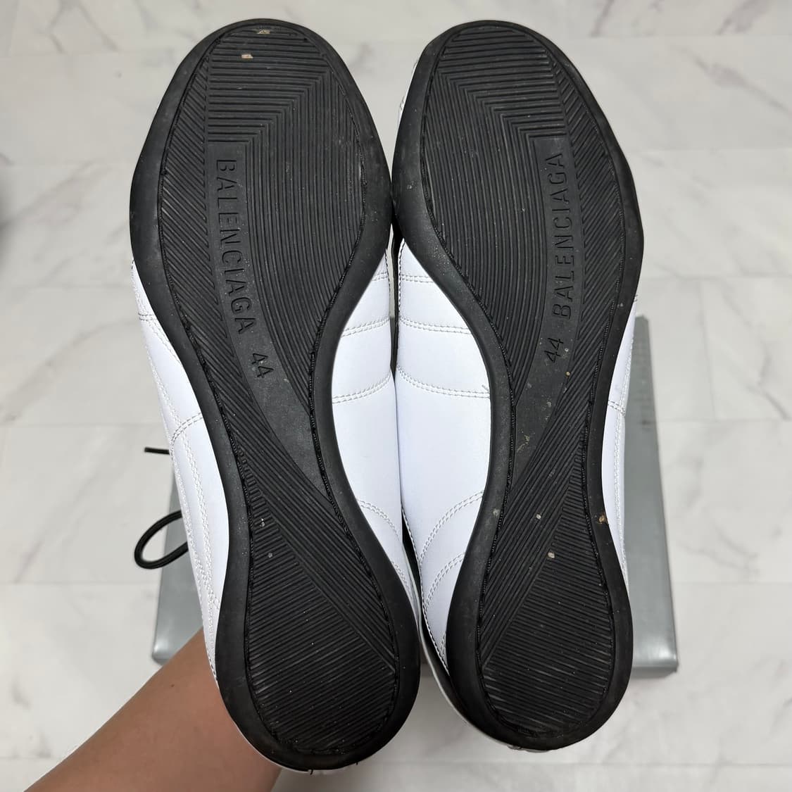 발렌시아가 젠 스니커즈 화이트 44 상품이미지6