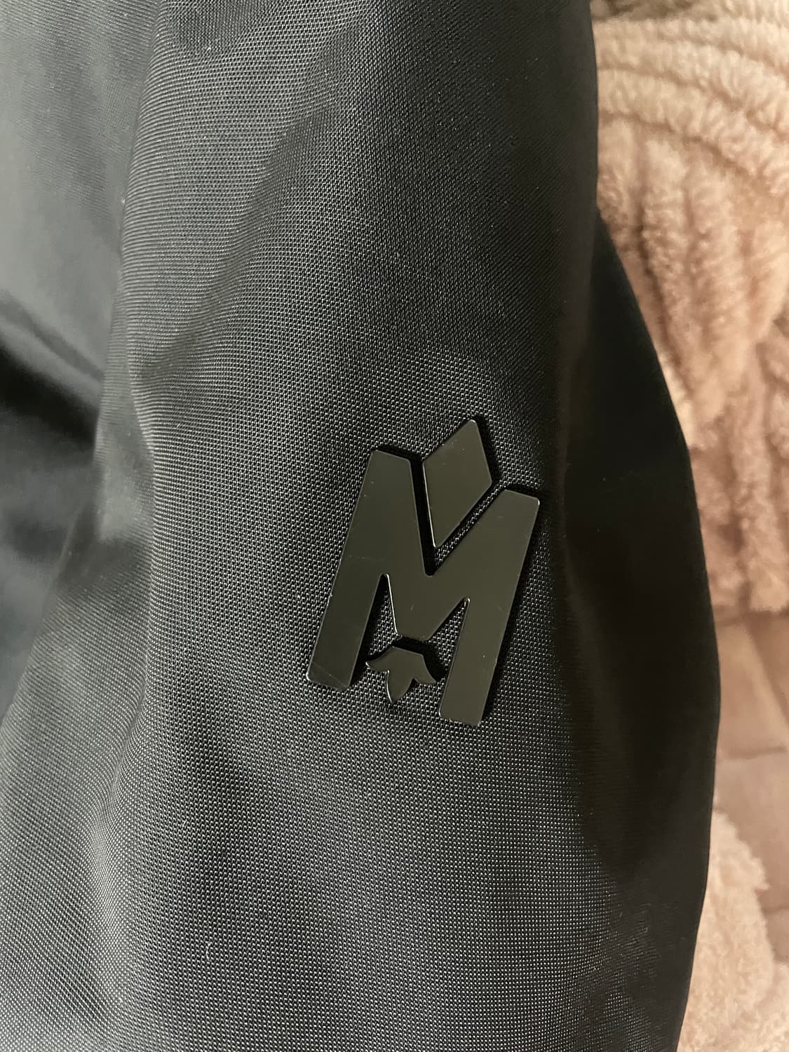 맥케이지 딕슨 블랙 실버퍼 패딩 36사이즈 상품이미지7