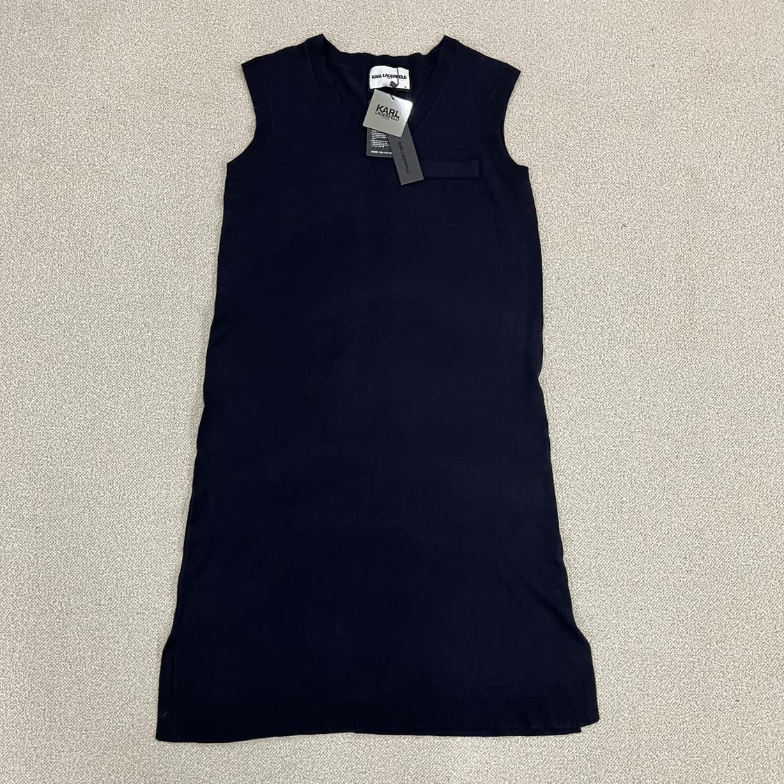 [90] 새상품 칼라거펠트 브이넥 니트 민소매 원피스 치마 0108M1 상품이미지1