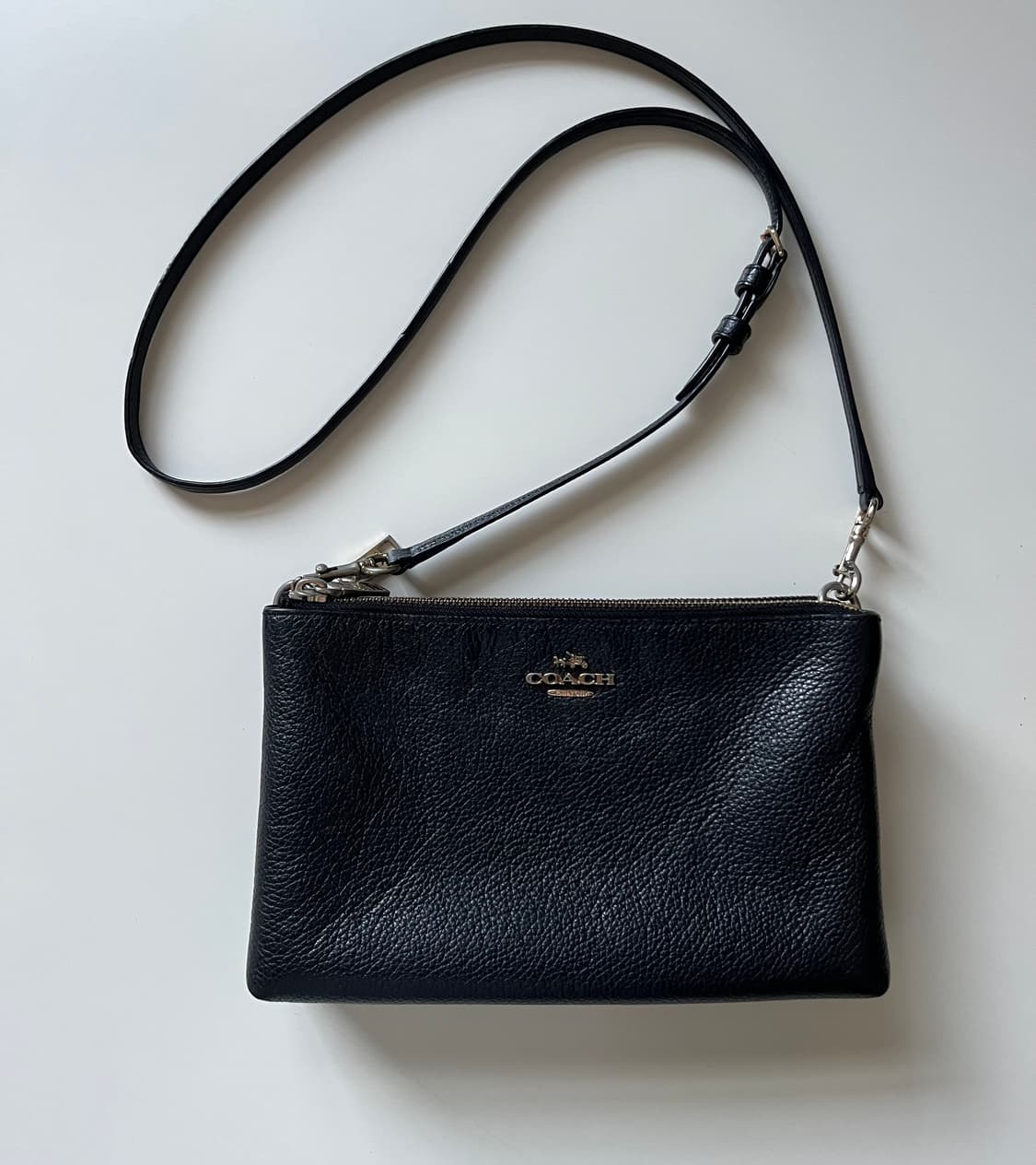 코치 미니 크로스백 상품이미지1