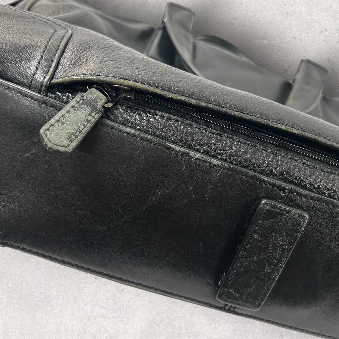 TUMI 투미 블랙 레더 브리프케이스 (B318) 상품이미지6