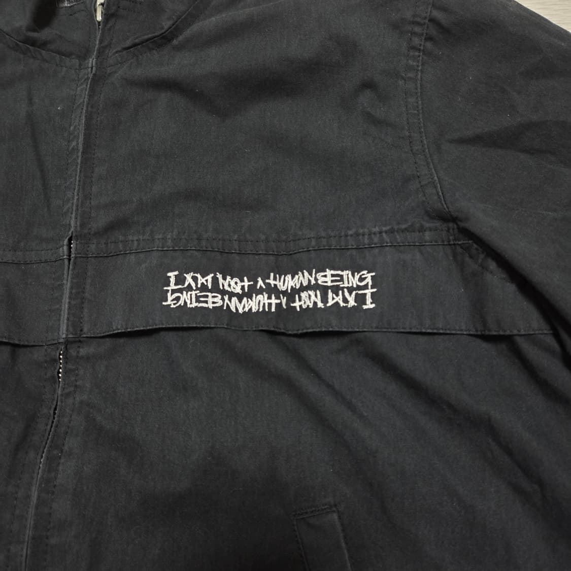 I Am Not A HumanBeing
아임낫어휴먼비잉 자켓 상품이미지5