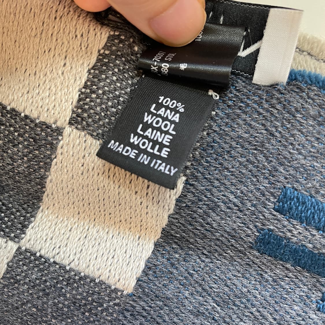 랑방 다미에 머플러 새제품 상품이미지2